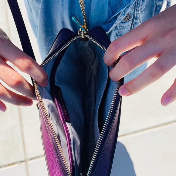 MK Michael Kors Wine/Merlot Crossbody - Picture 4 of 4